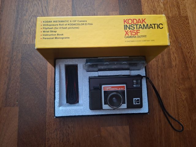 Cámara Kodak Instamatic X-15F Kit Completo