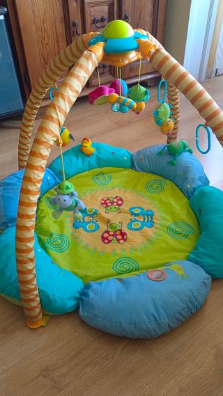 Gimnasio de actividades para bebés