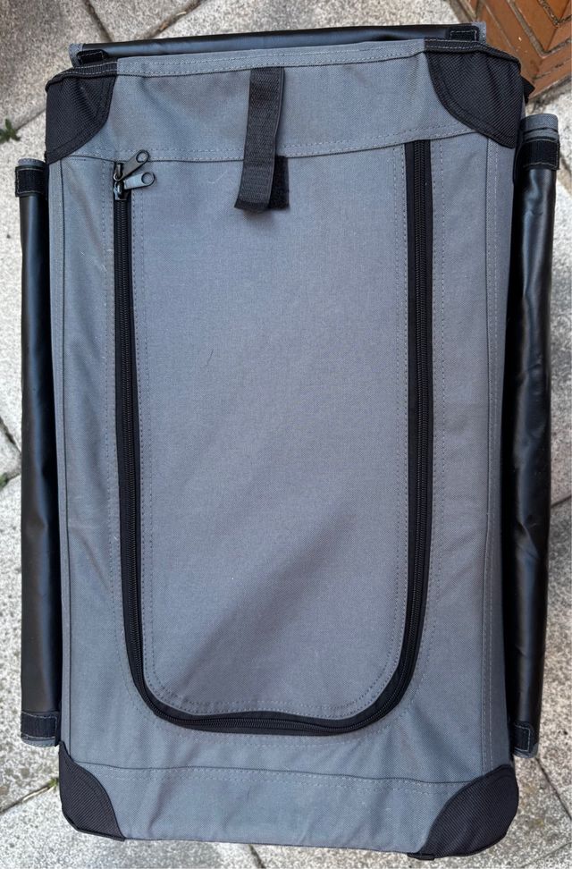 Porta-carro para cães