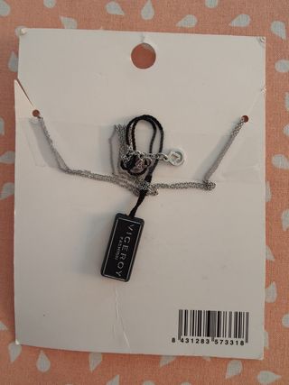 Colgante de doble cadena