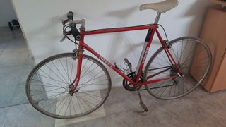 Bici carretera Orbea 40 años manillar plano