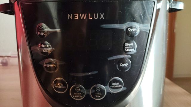 Olla Eléctrica NEWLUX