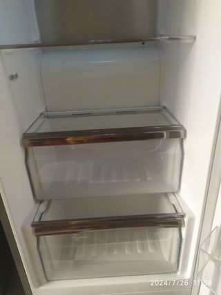 PIEZAS INTERIOR (frigorífico Hisense)