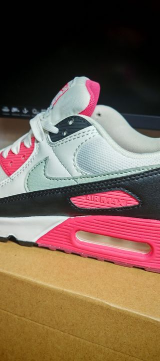 Nike Air Max 90