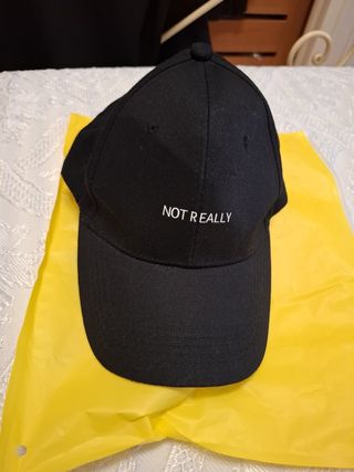 Cappello nero NOT REALLY