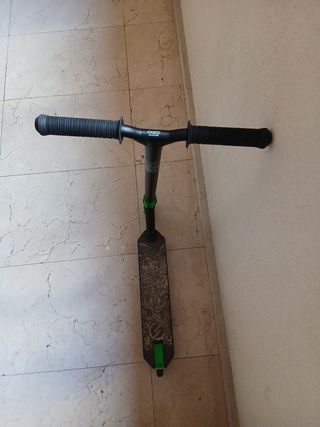 Patinete Freestyle Negro y Verde