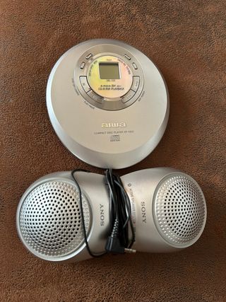 Discman Aiwa XP-V831 con altavoces Sony