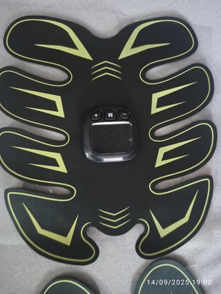 Elettrostimolatore Muscolare EMS