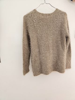 Chaqueta Zara peluda beige talla única