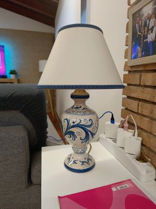 Lume in ceramica di Caltagirone