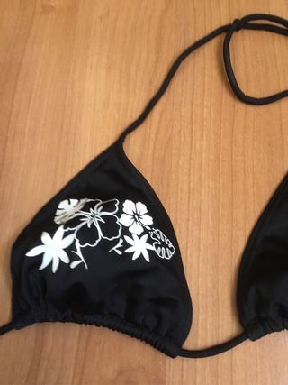 Top Bikini Negro con Flores Blancas Talla S