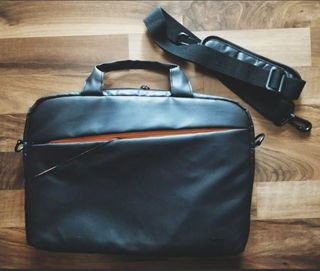 Borsa tracolla impermeabile notebook nero arancio