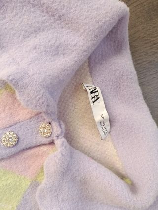 Camiseta Zara de rombos con cuello