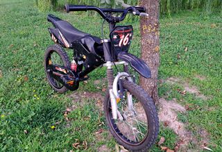Bici infantil 16 estilo moto cross