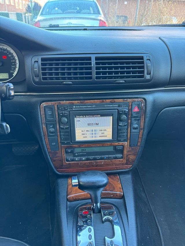 Volkswagen Passat W8 275cv