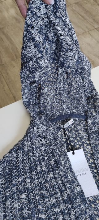 Bershka cárdigan azul y blanco