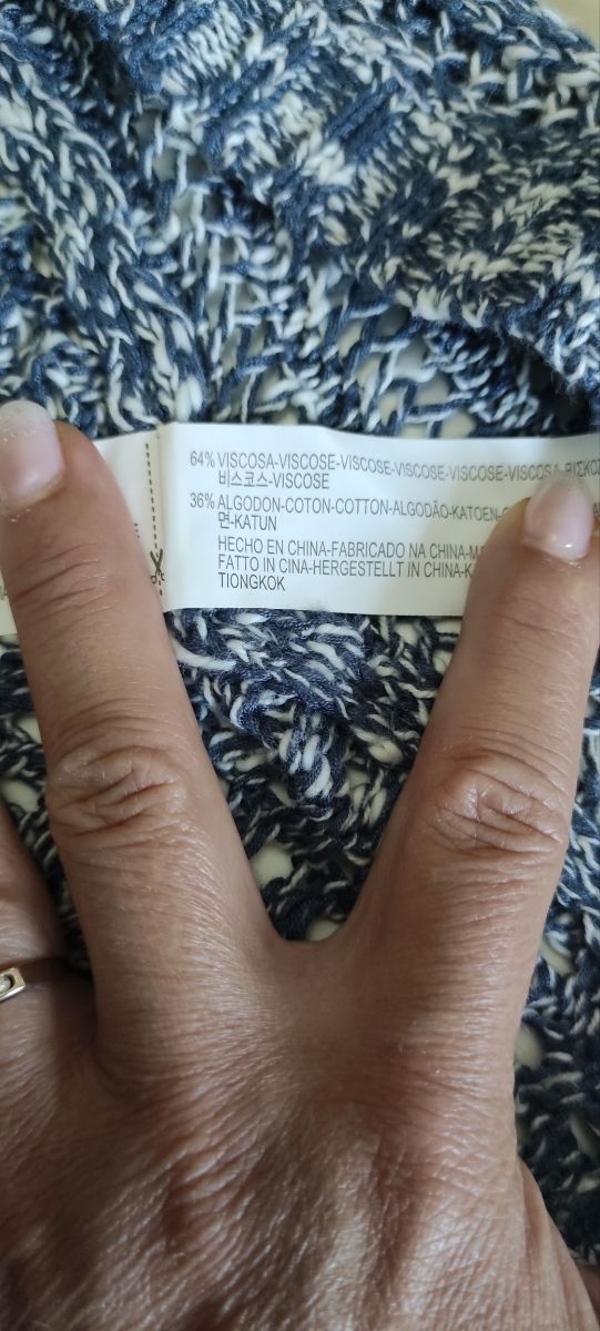 Bershka cárdigan azul y blanco