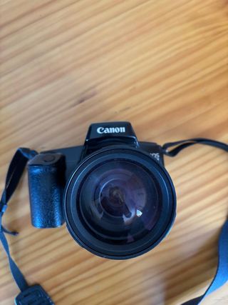 Cámara Canon EOS 1000F Negra