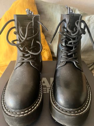 Botines Karl Lagerfeld Negros