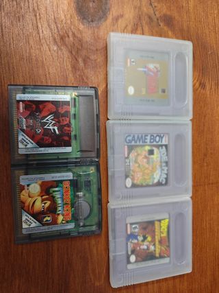 Giochi per Game Boy Color: WWE, Donkey Kong, Zelda, Jo
