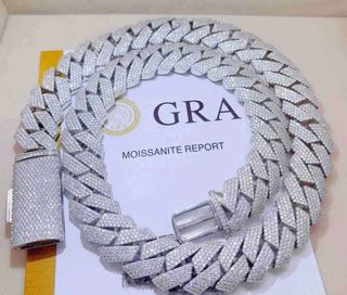 Collar estilo artistas diamantes ice hielo