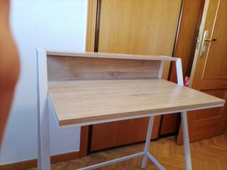 Escritorio madera y metal