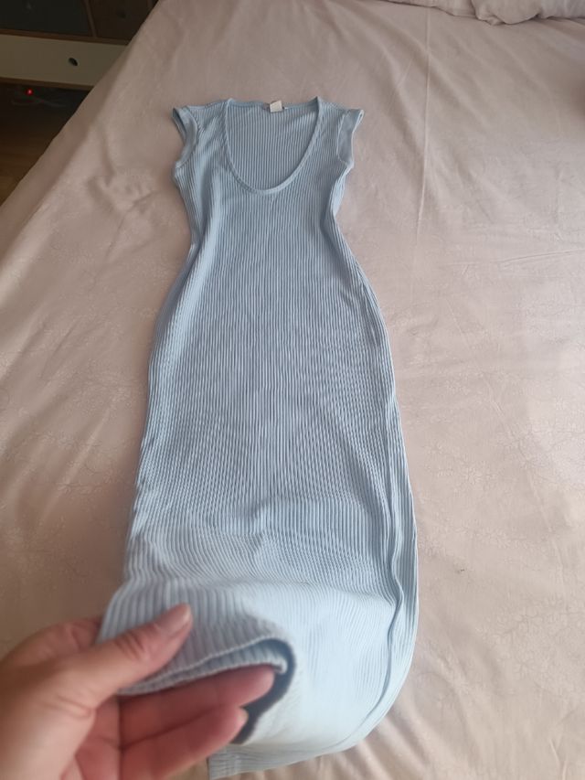 Vestido midi sin mangas azul claro