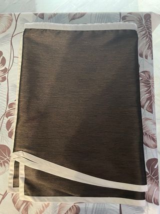 Cortinas marrones con bandò