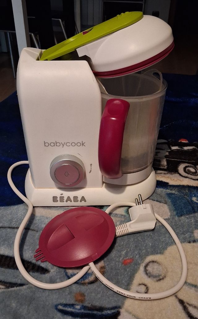 Babycook y maleta Beaba