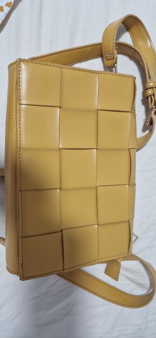 Bolso bandolera amarillo tejido
