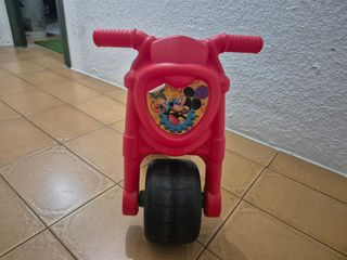 Moto infantil azul y roja