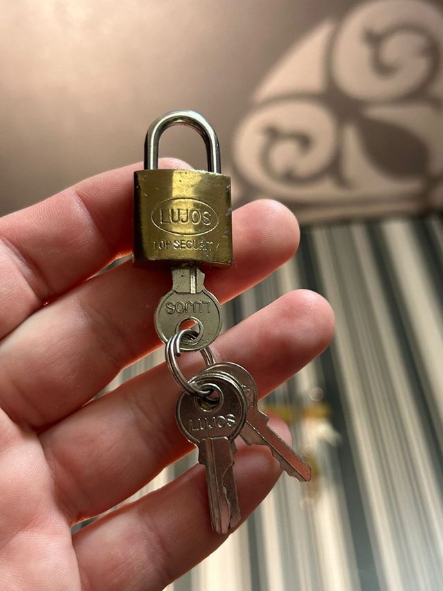 Lote 7 candados pequeños con llaves