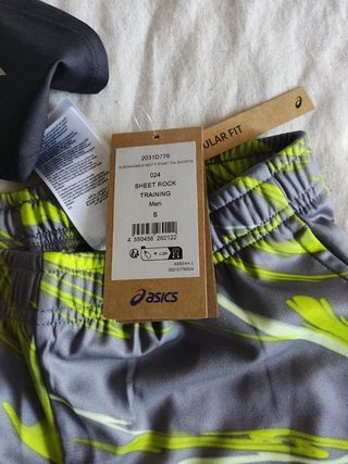 Pantalón corto ASICS gris con estampado