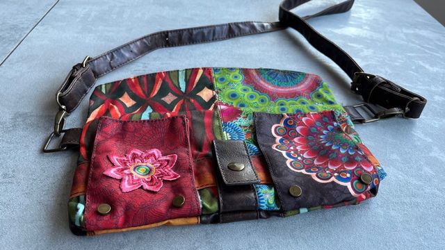 Bolso Desigual Multicolor con Correa