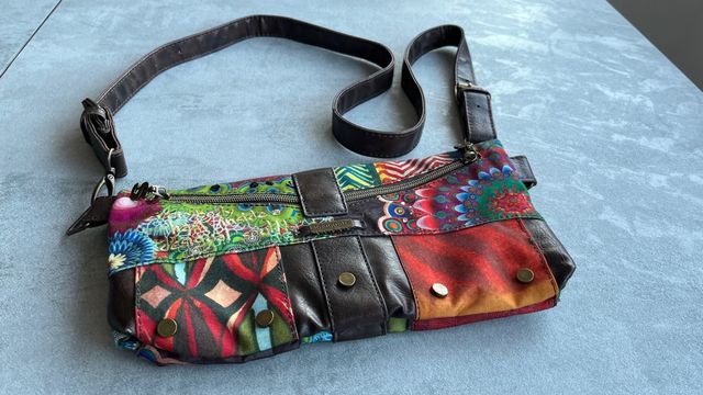 Bolso Desigual Multicolor con Correa