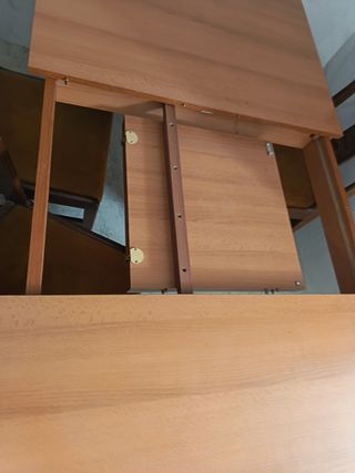 Mesa de comedor extensible de madera