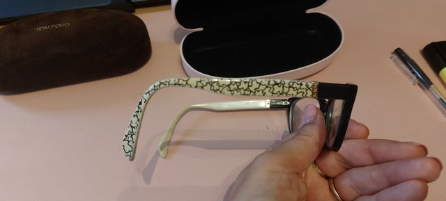 Gafas Tous Negras y Beige