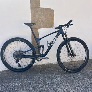 Bicicleta doble suspensión WRC DARK 2023