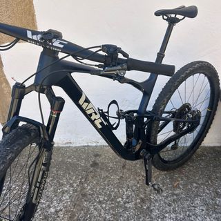 Bicicleta doble suspensión WRC DARK 2023