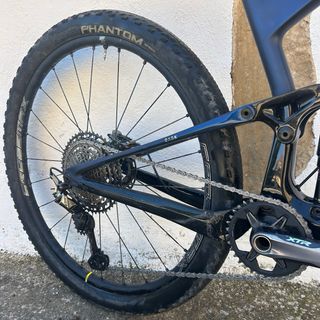 Bicicleta doble suspensión WRC DARK 2023