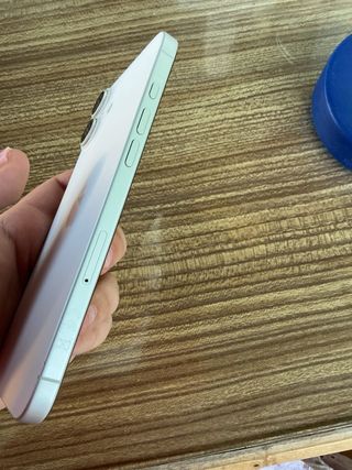 iPhone 16 plus blanco