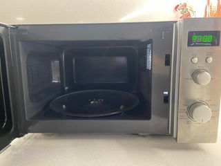 Microondas con grill Rommer 20L.