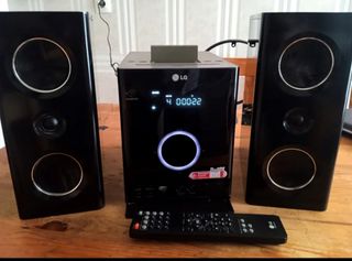 Equipo de Sonido HIFI LG FB163.