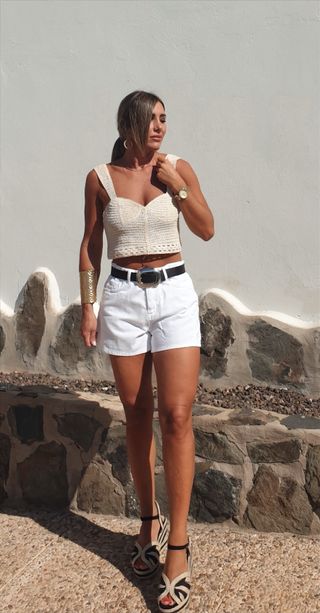 Shorts blancos de tiro alto