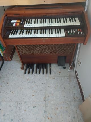 Órgano Eléctrico Antiguo X 365