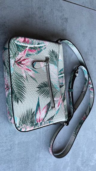 Bolso Guess Multicolor Estampado Tropical