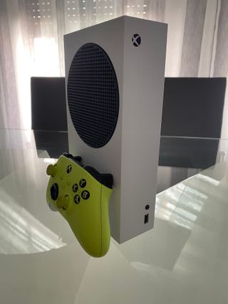 Xbox Series S 512GB + Mando Verde