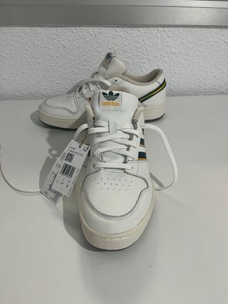 Zapatillas Adidas Blancas y Verdes