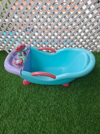Bañera de muñecas de juguete