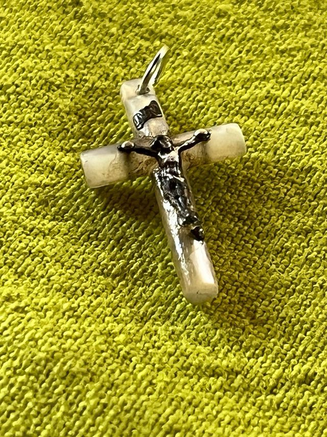 Cruz Nácar y Virgen Montserrat Plata